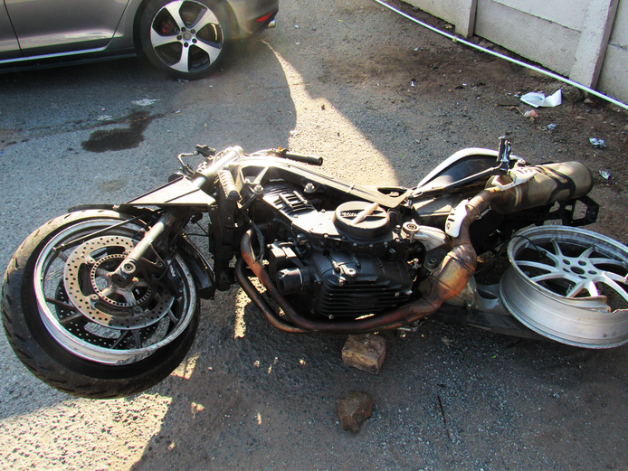 2015 White BMW R 1200 RT - SCRAP 44879