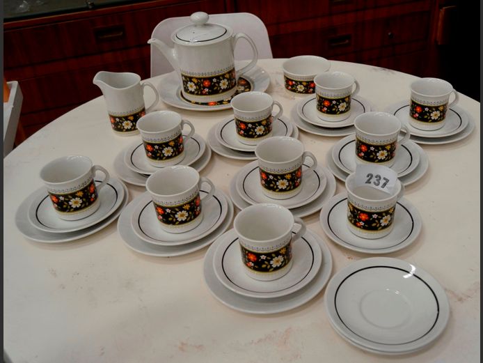 RIDGWAY IRONSTONE BLACK & WHITE FLORAL PATTERNED 36-PIECE PART DINNER SERVICE