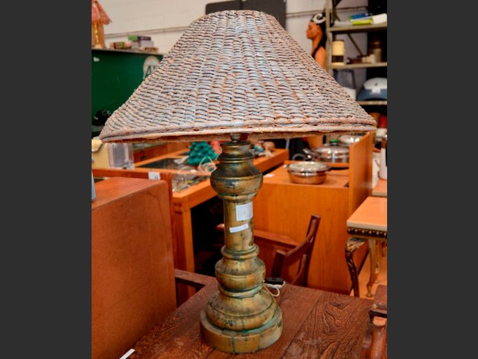 GILDED TABLE LAMP WITH WOVEN SHADE & AN EXTRA SHADE, 70cm High