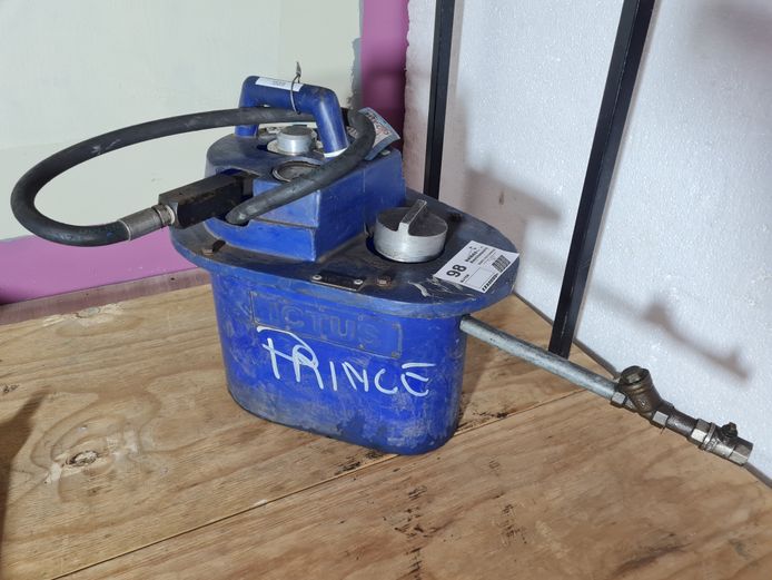 AIR TEST PUMP