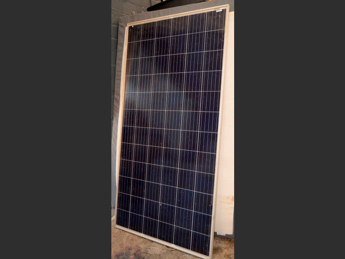 CANADIAN SOLAR 325W SOLAR PANEL, 196 x 99cm [Used]