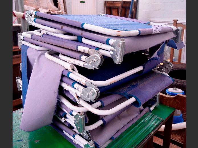 LOT OF 6: METAL & CANVAS FOLDING LOUNGERS [Canvas Torn]
