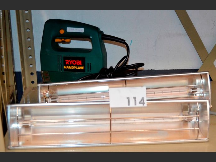 RYOBI HANDYLINE JIGSAW [Faulty] & 2 x HALOGEN LIGHTS [Untested]