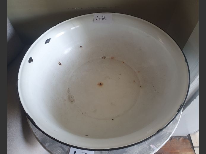 ENAMEL BASIN, 50cm Diameter x 13cm High