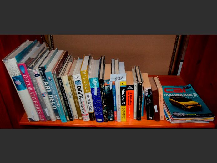 ASSORTED COFFEE TABLE BOOKS: DECORATIVE ARTS, MILLER'S ANTIQUES, etc