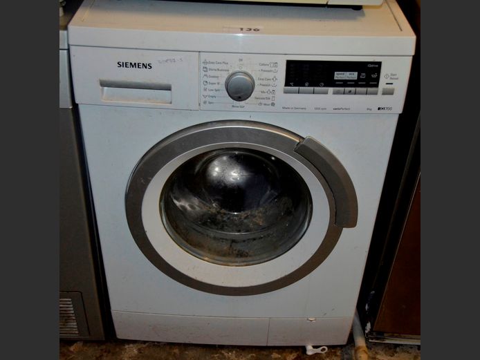 SIEMENS IQ700 VARIO PERFECT 8kg WASHING MACHINE [Dead]