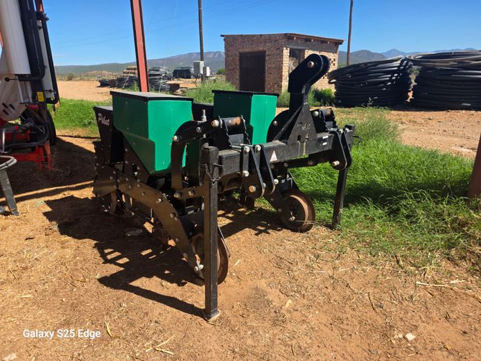 Piket 2 ry mielieplanter