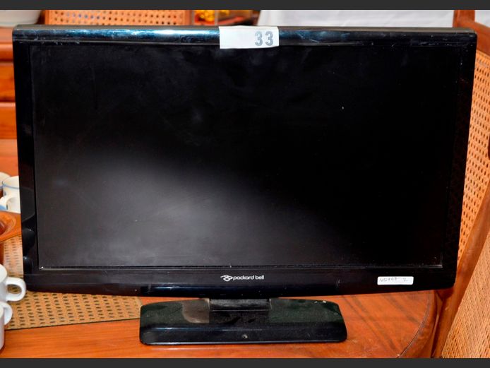 PACKARD BELL 23" COMPUTER MONITOR [Switches on, untested further]