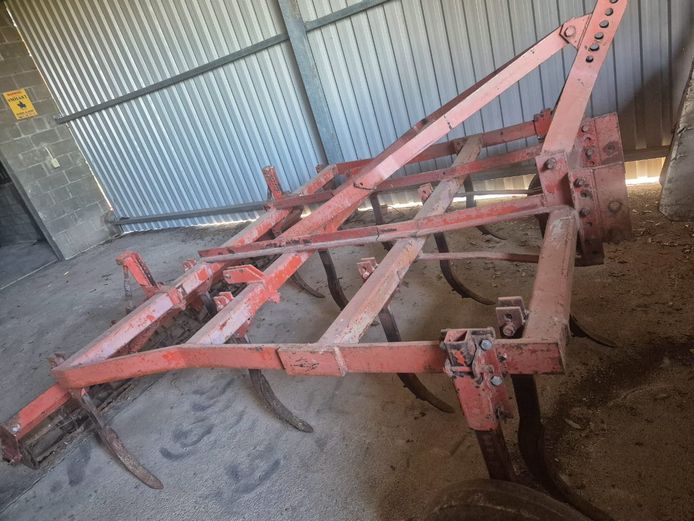 Tande impliment met roller