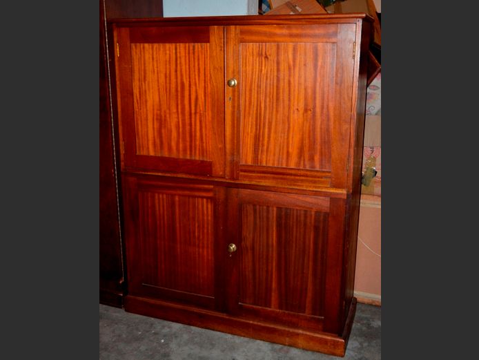 MAHOGANY 4-DOOR CABINET, 122 x 42 x 159cm