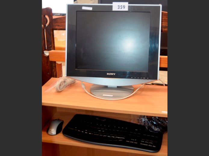 SONY L.E.D. MONITOR & MICROSOFT WIRELESS KEYBOARD & MOUSE [Switches on]