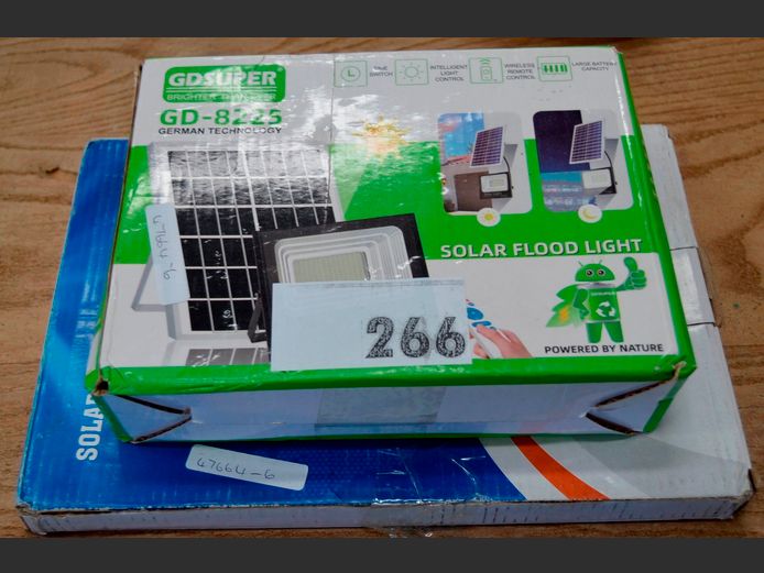 GD SUPER 25W SOLAR FLOODLIGHT [Untested]