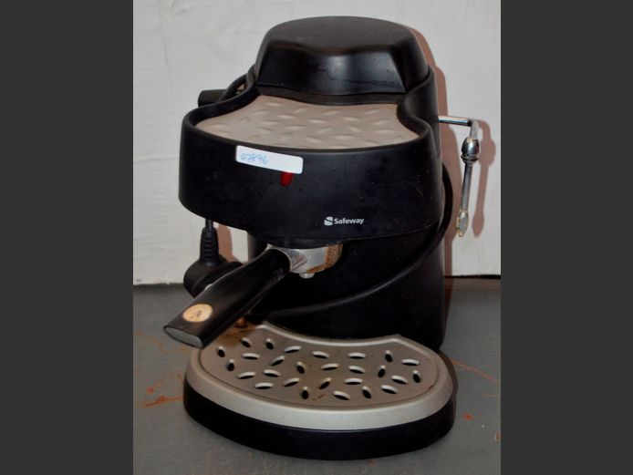 SAFEWAY COFFEE MACHINE [Switches on, untested further]