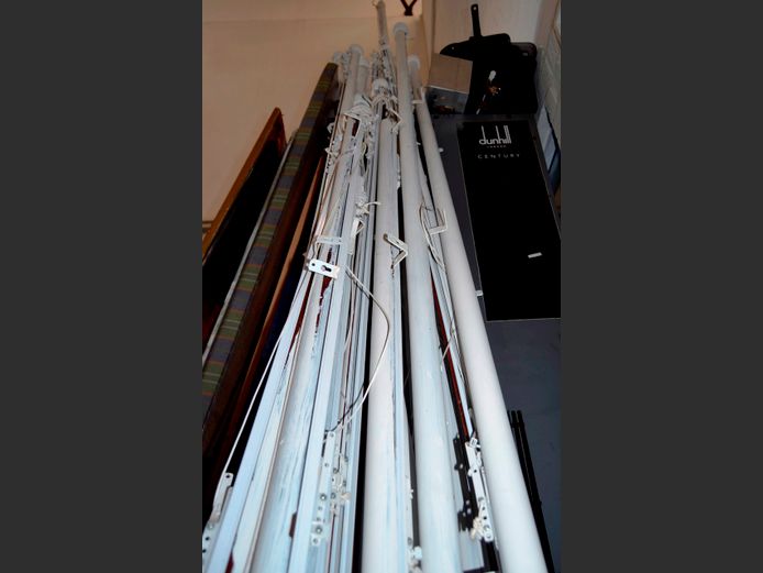 LOT: PAINTED WOOD CURTAIN RAILS