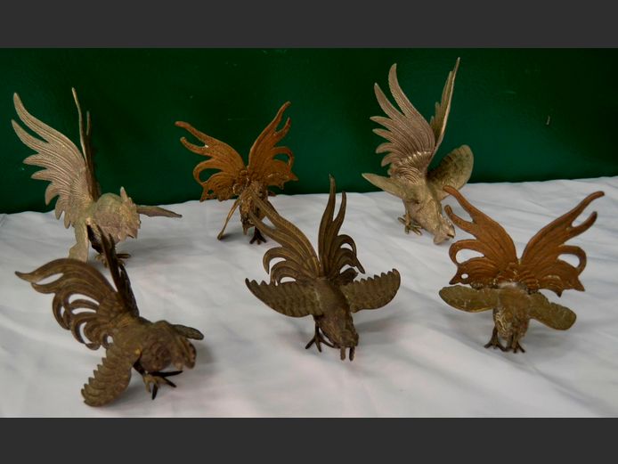 COLLECTION OF 6 BRASS & METAL FIGHTING COCKRELLS