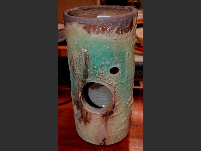 HEAVY POTTERY PLANT STAND, 21cm Diameter x 42cm High