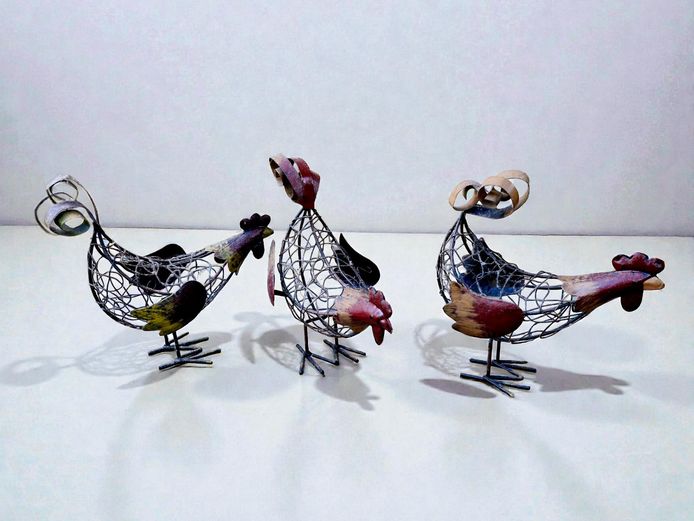 Vintage-Style Recycled Metal Roosters