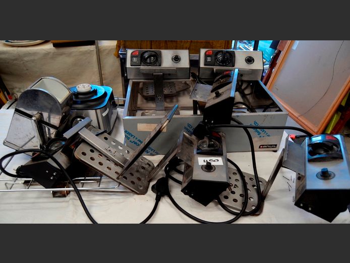 LOT: 6 x CHIP FRYER ELEMENTS, STAND, etc [Faulty]