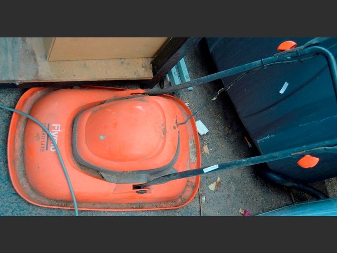 FLYMO TURBOLITE LAWNMOWER [Untested, no power cable]
