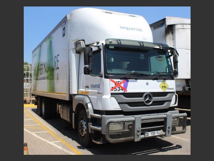 MERCEDES BENZ AXOR 2628 H/CAB TRUCK, Diesel, 6X2