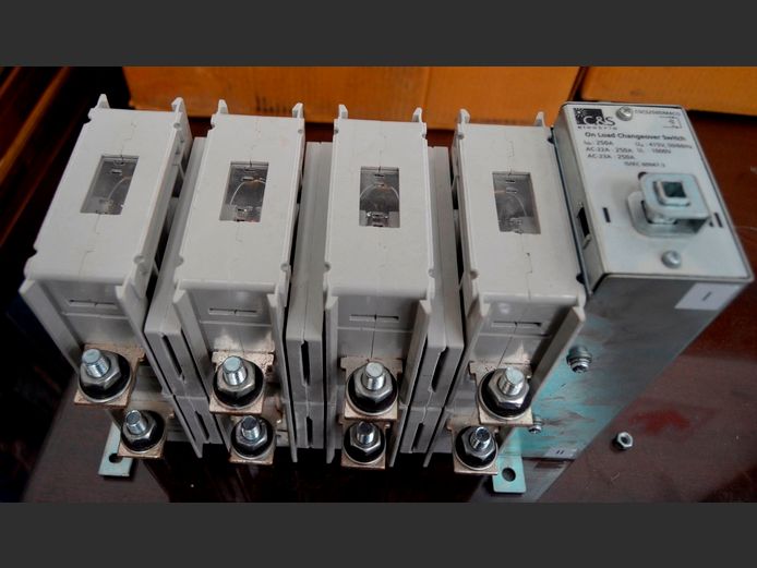 C & S ELECTRIC 250A CHANGEOVER SWITCH