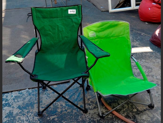 LOT: 2 x CAMPING CHAIRS