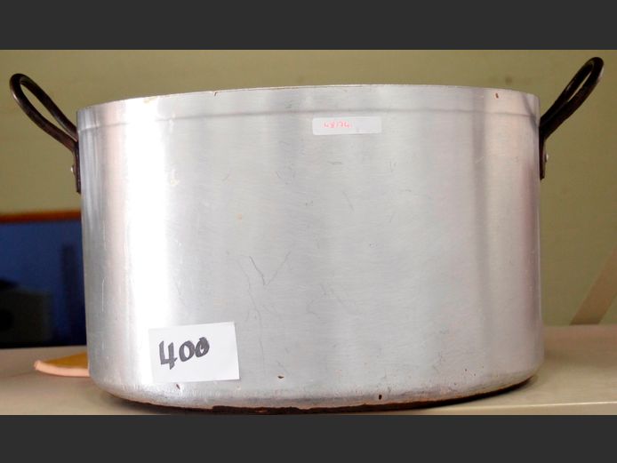 LARGE ALUMINIUM STOCK POT, 35cm Diameter x 21cm High [No lid]
