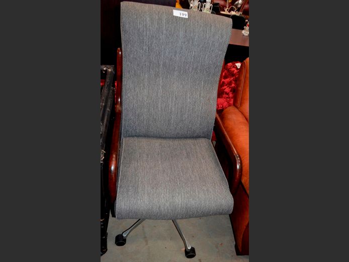 IMBUIA & GREY UPHOLSTERED SWIVEL OFFICE CHAIR