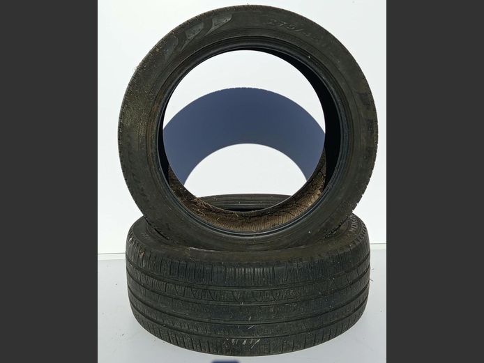 LOT: 2 x 275/45R21 21" TYRES