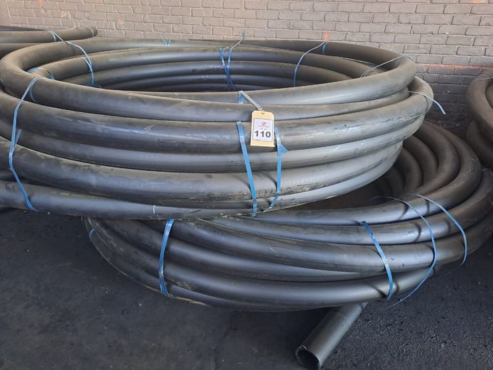 Lot plastic pipes