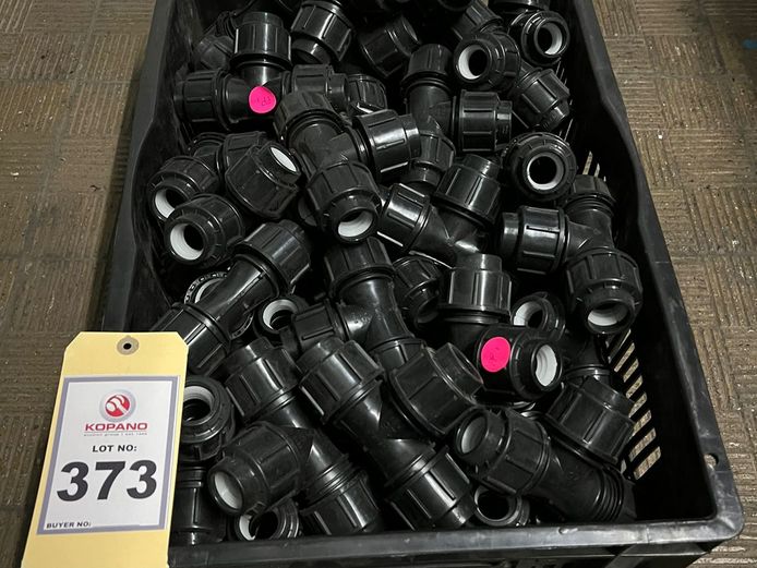 Lot pipe fittings