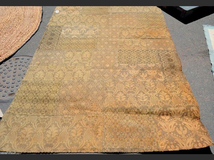 CARPET, 230 x 160cm [Worn, needs a clean] [#: 369781063]