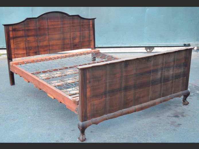 STINKWOOD QUEEN HEAD- & FOOTBOARD WITH WOODEN DIVAN [No mattress]