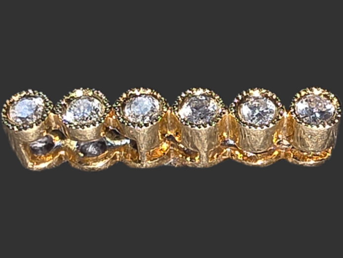 GOLD DIAMOND 18K PENDANT, 0.9G WITH 6 X 0.12CT BRILLIANT CUT DIAMONDS