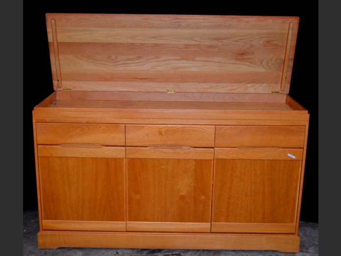 OAK 3-DRAWER, 3-DOOR SIDEBOARD WITH FLIP TOP LID, 152 x 50 x 91cm