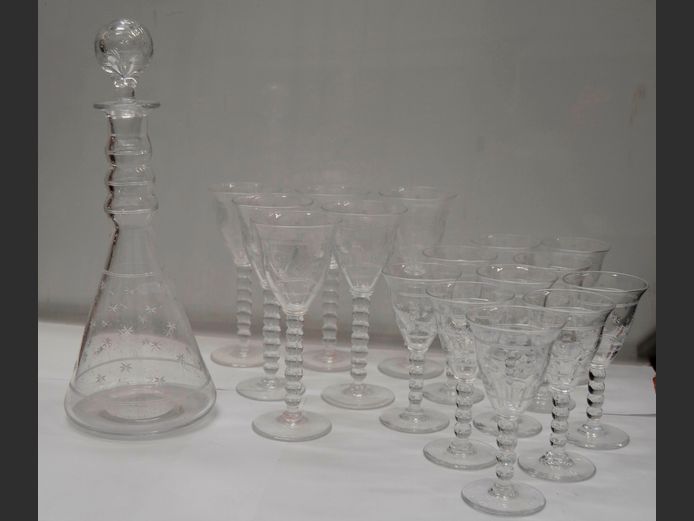 CRYSTAL DECANTER WITH STOPPER, 6 PORT GLASSES & 10 SHERRY GLASSES