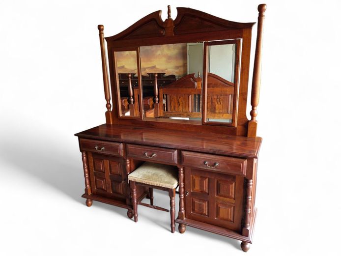 Large Vintage Dressing Table with Stool & Swing Mirrors