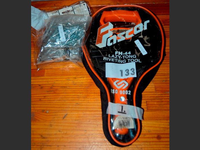 FASCOR LAZY-TONG RIVETING TOOL & RIVETS