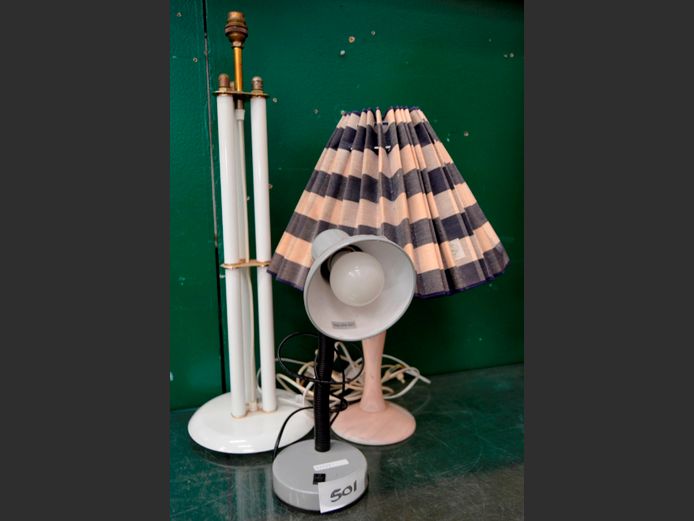 LOT: 2 x TABLE LAMPS & A DESK LAMP, 62cm High, 47cm High & 36cm High