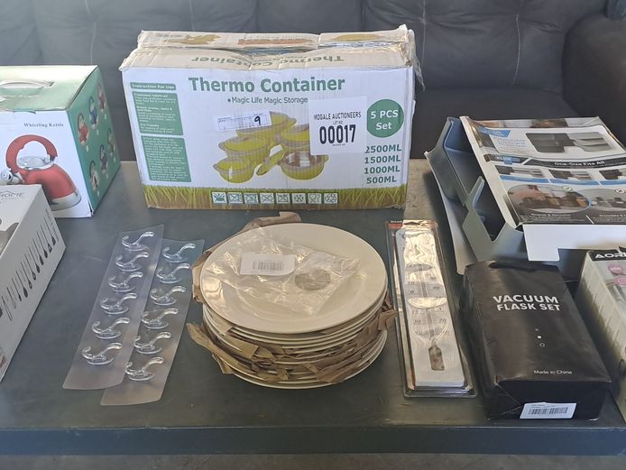 LOT OF THERMO CONTAINER/ KITCHEN SET/ KETTLE/ PLATE 