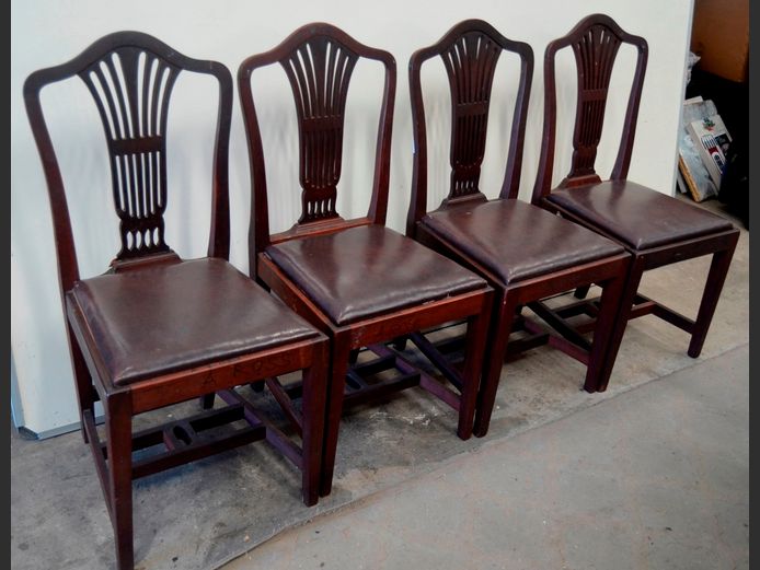 SET OF 4 TEAK DINING CHAIRS WITH LEATHER SEATS