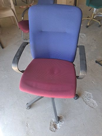Swivel Blue and red office chairs