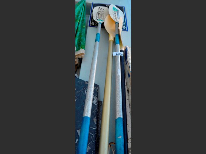 LOT: 4 x MACSKI PADDLES