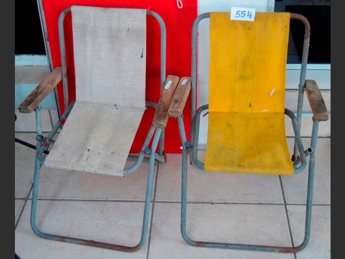 PAIR CHILDREN'S CAMPING CHAIRS, WHITEBOARD & PINBOARD