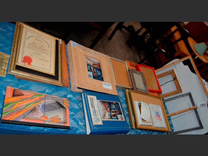 VARIOUS PICTURE FRAMES, PHOTO FRAMES, etc