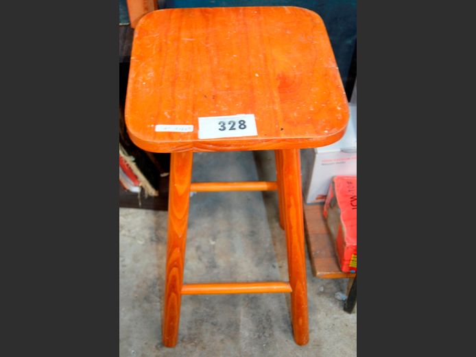 PINE BAR STOOL