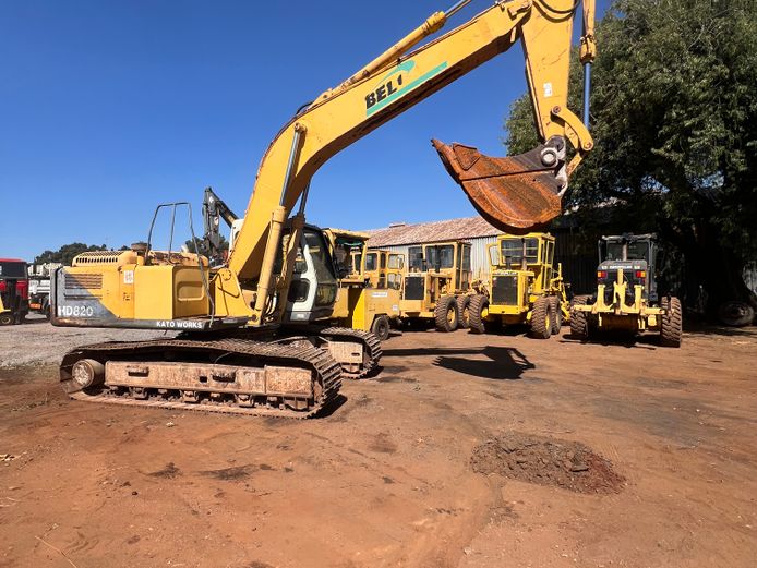 BELL HD820 Excavator 