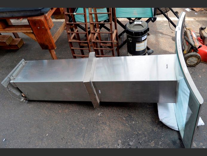 MIELE EXTRACTOR, 100 x 70 x 160cm [Untested]