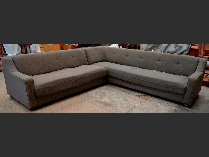 GREY UPHOLSTERED L-SHAPED LOUNGE SUITE, 295 x 290cm [Needs re-covering]