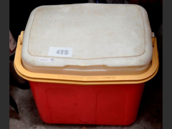 RED COOLER BOX